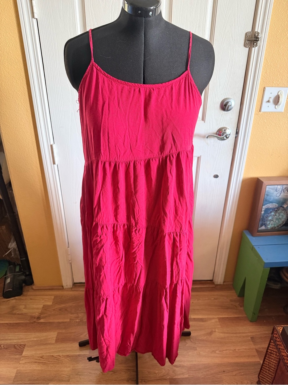 Women's Spaghetti Strap Tiered Midi Dress - Pink